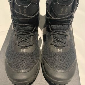 Under Armour Valdez high top boots.